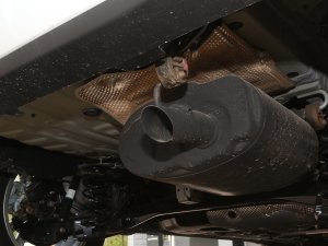 2023款2.0L 精英版 排气管