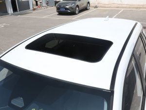 2023款2.0L 精英版 车顶