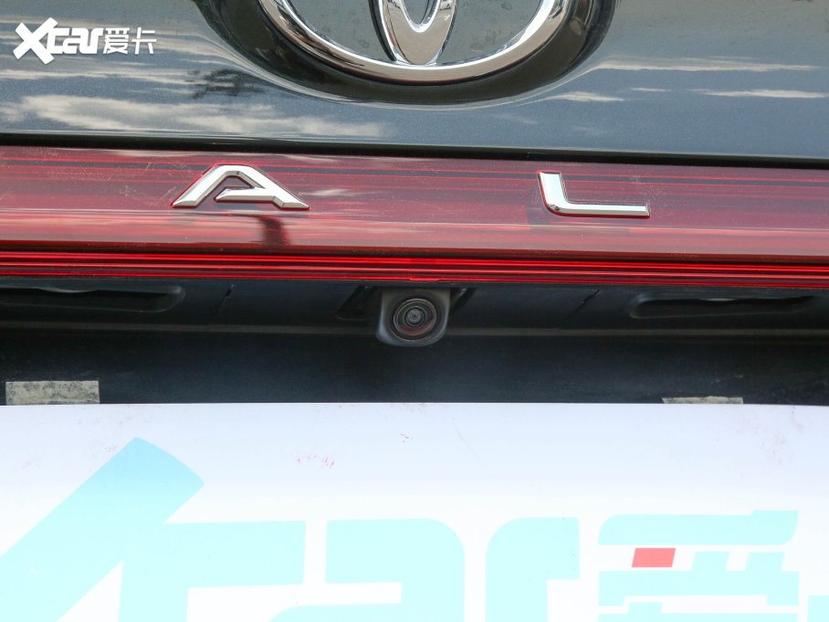 2023����� 2.5L Touring���F��