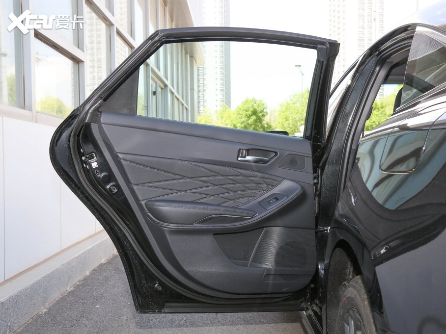 2023 2.5L TouringF