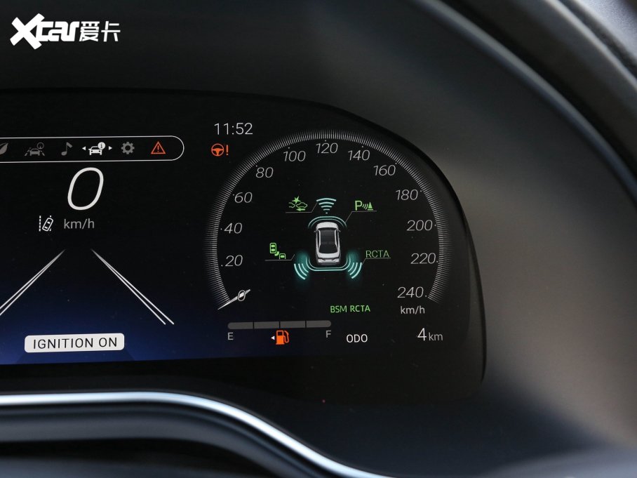 2023����� 2.5L Touring���F��