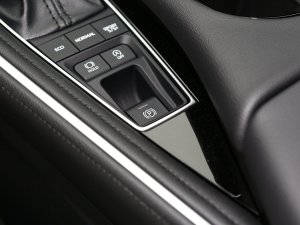 2023款2.5L 豪华版 驻车制动器