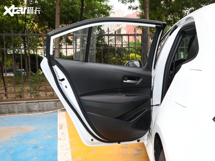 2023_p p 1.8L E-CVTh