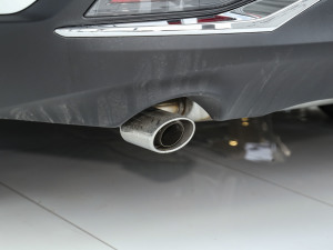 2023款双擎 2.5L CVT两驱豪华版 排气管