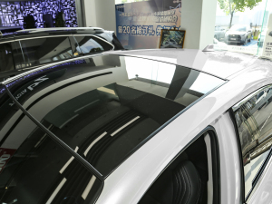 2023款双擎 2.5L CVT两驱豪华版 车顶