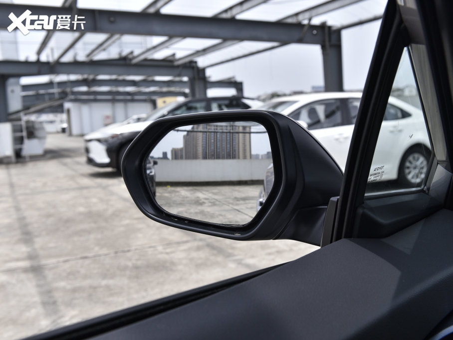 2023ȝIZOAp p 2.0L а