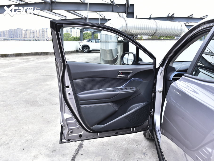 2023ȝIZOAp p 2.0L а