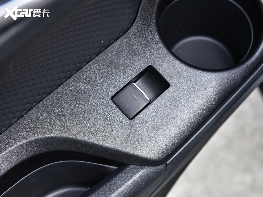 2023ȝIZOAp p 2.0L а