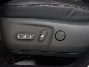 2012款1.8L CVT豪华版 主驾驶座椅调节