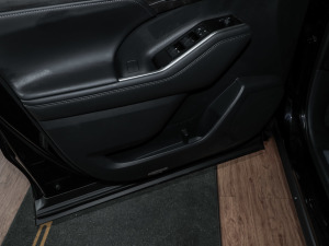 2024款2.5L HEV四驱尊贵版 空间座椅