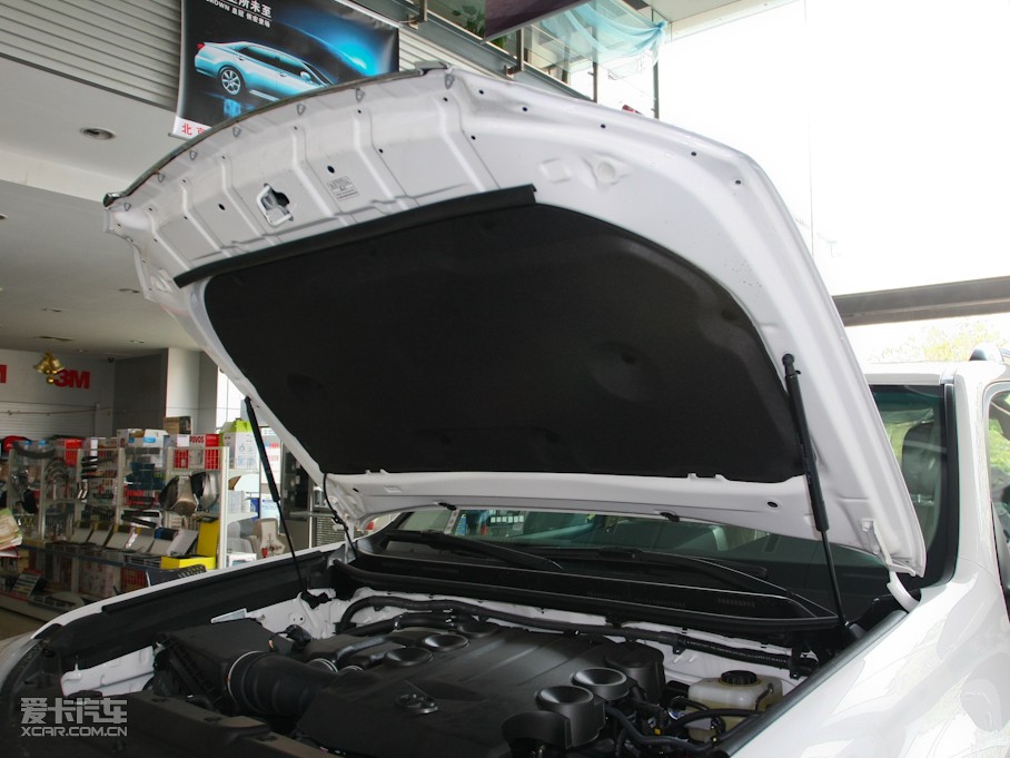 2010 4.0L V6 VX NAVI