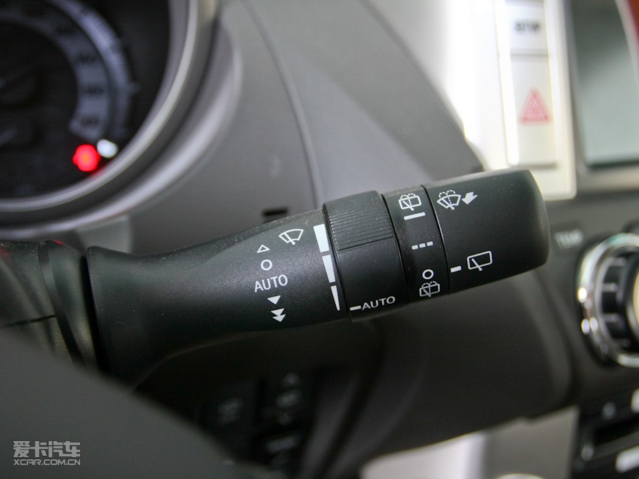 2010 4.0L V6 VX NAVI