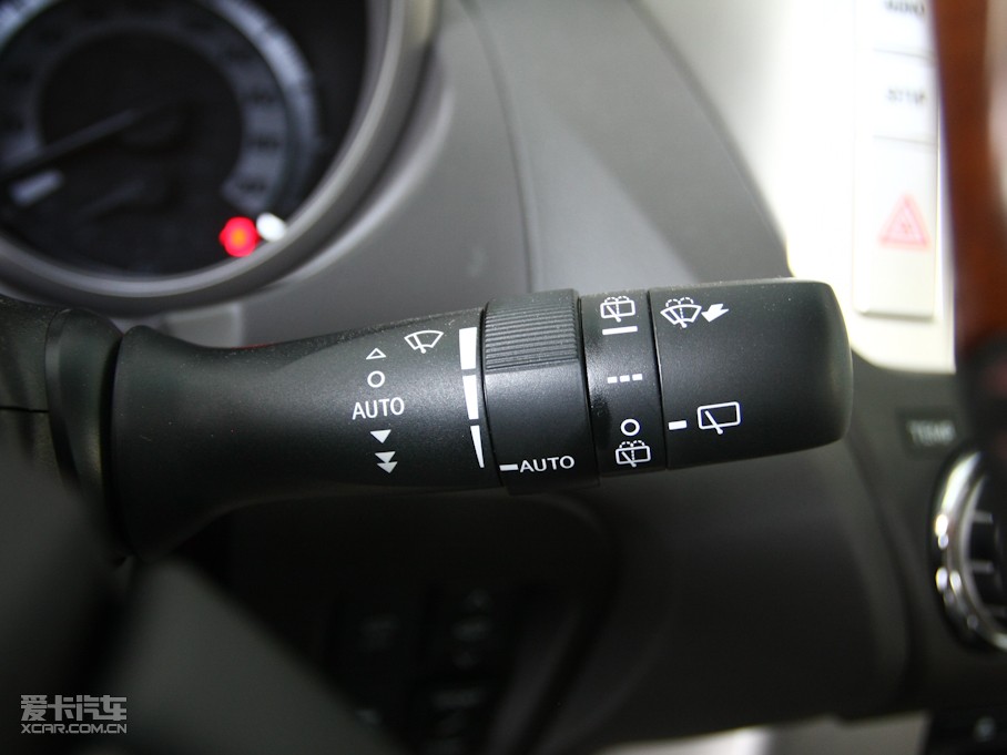 2010 4.0L V6 VX NAVI