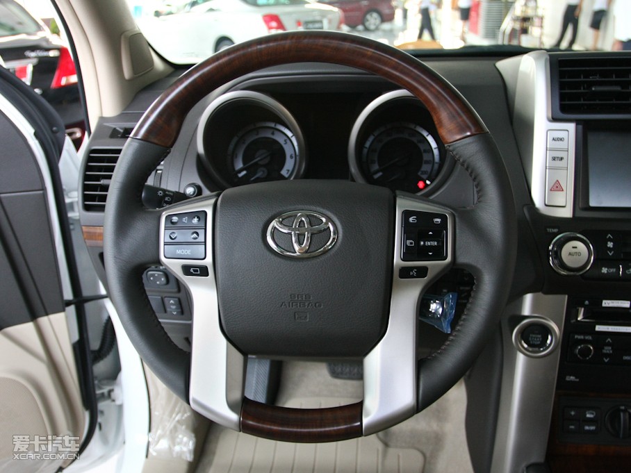 2010 4.0L V6 VX NAVI