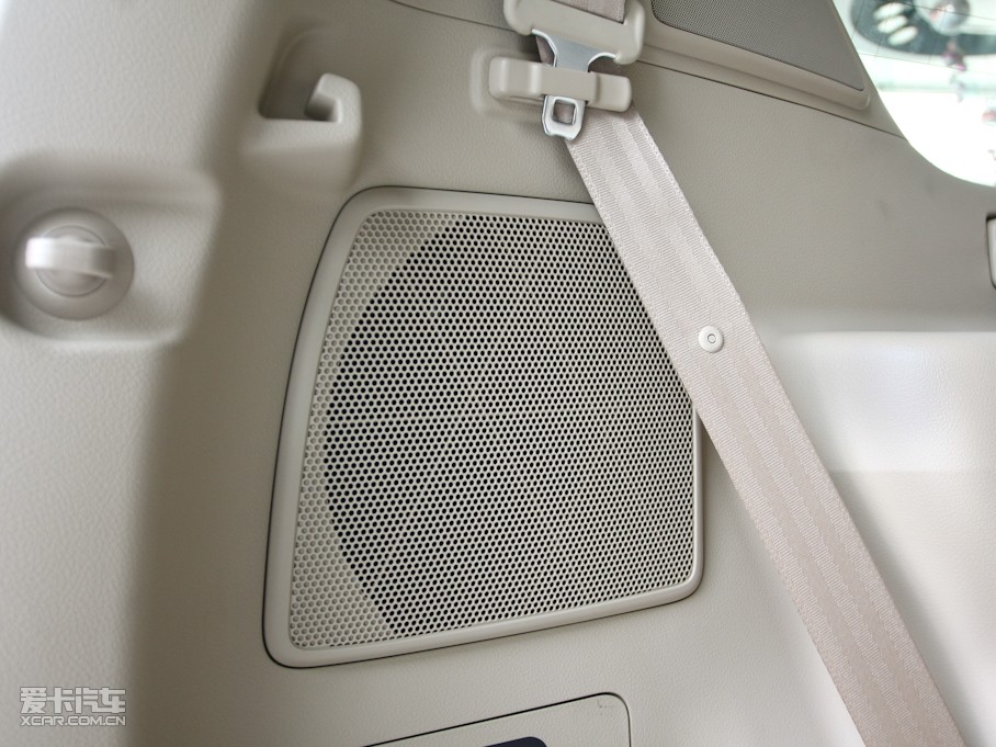 2010 4.0L V6 VX NAVI