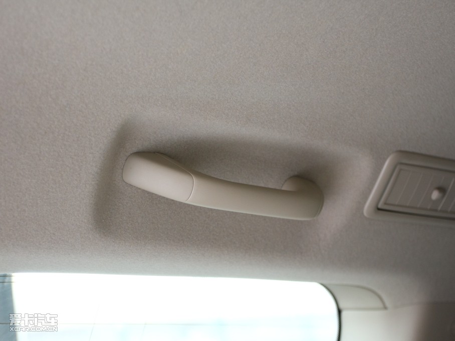 2010 4.0L V6 VX NAVI