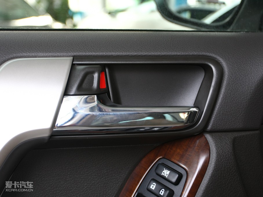 2010 4.0L V6 VX NAVI