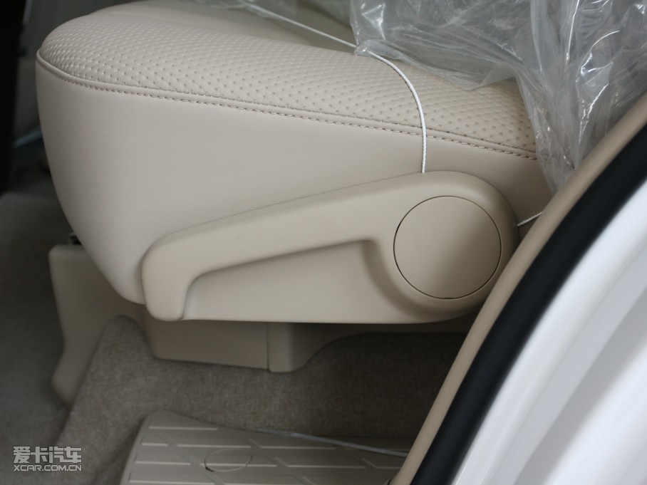 2010 4.0L V6 VX NAVI