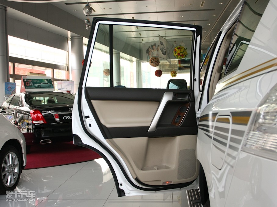 2010 4.0L V6 VX NAVI