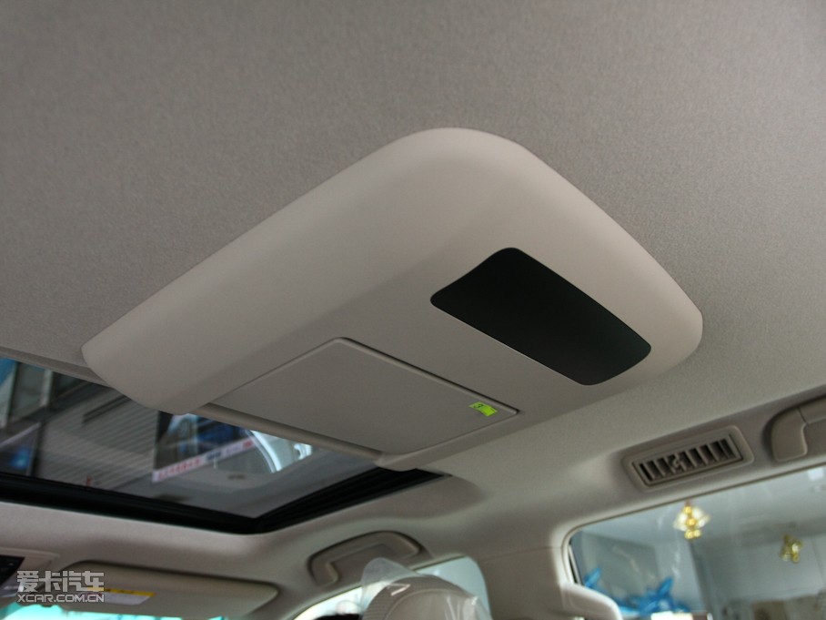 2010 4.0L V6 VX NAVI