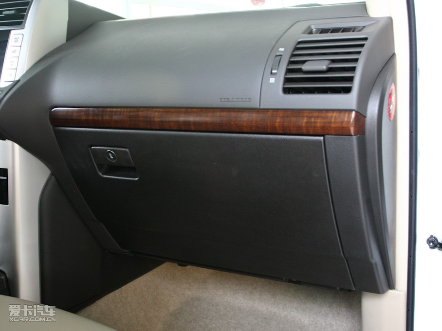 2010 4.0L V6 VX NAVI