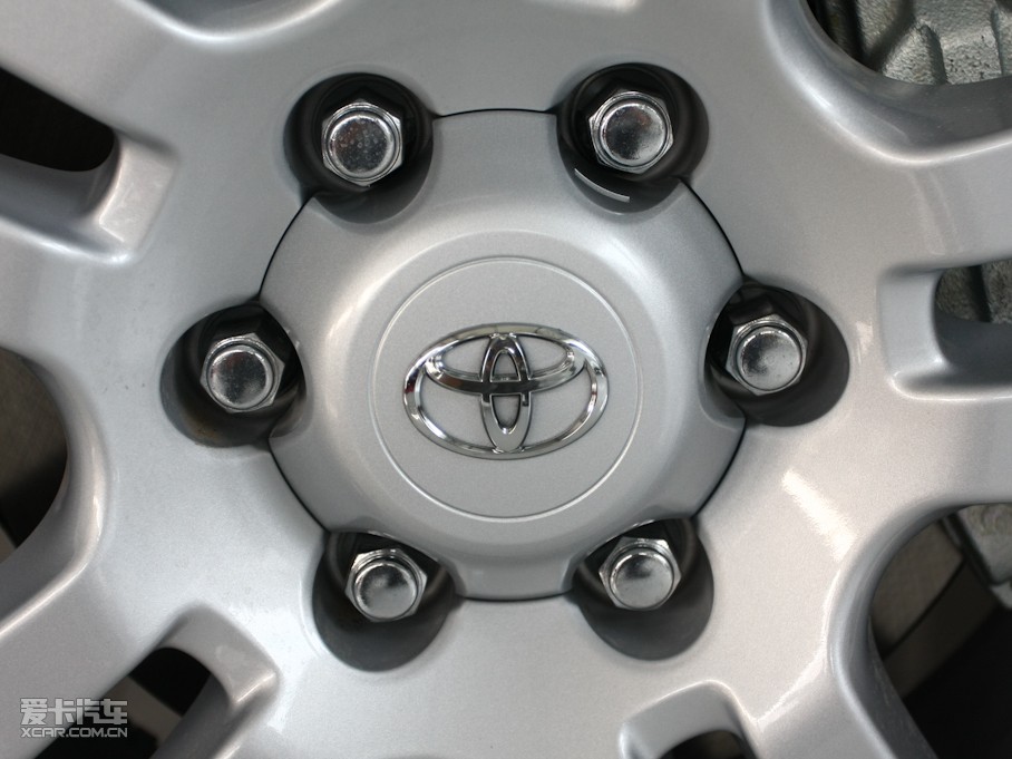 2010 4.0L V6 VX NAVI