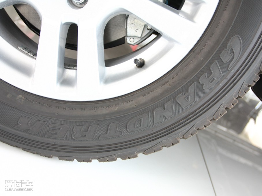 2010 4.0L V6 VX NAVI