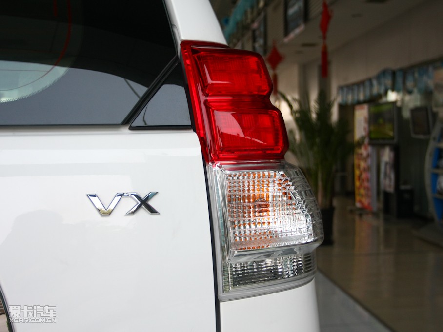 2010 4.0L V6 VX NAVI