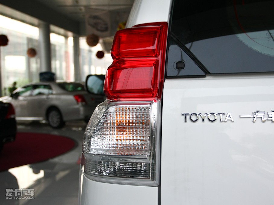 2010 4.0L V6 VX NAVI