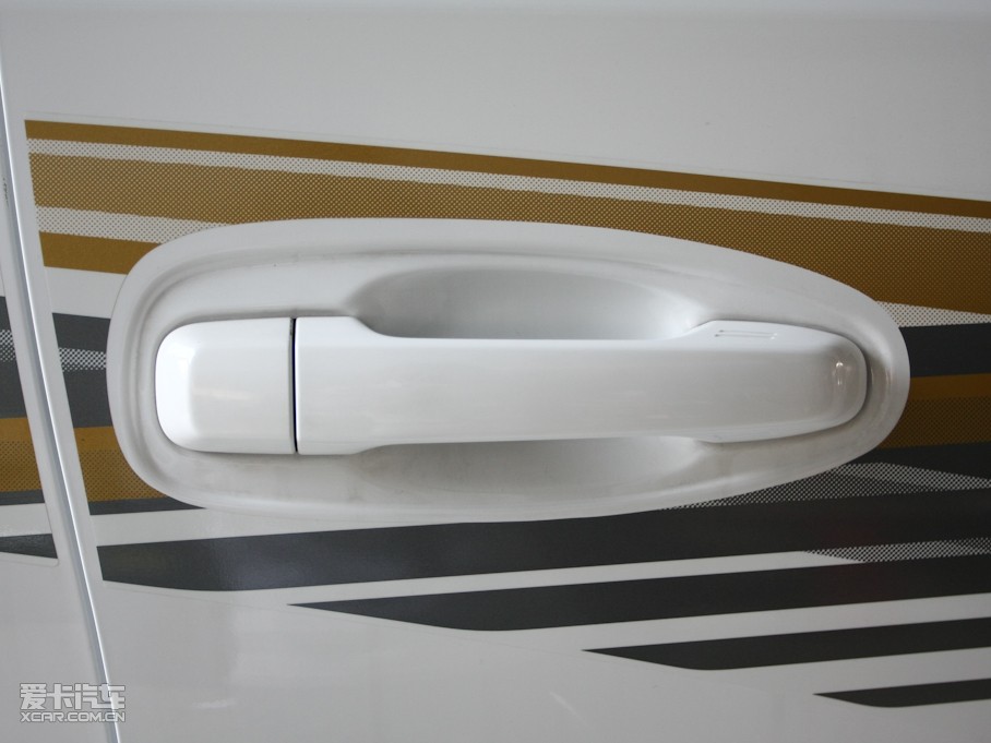 2010 4.0L V6 VX NAVI