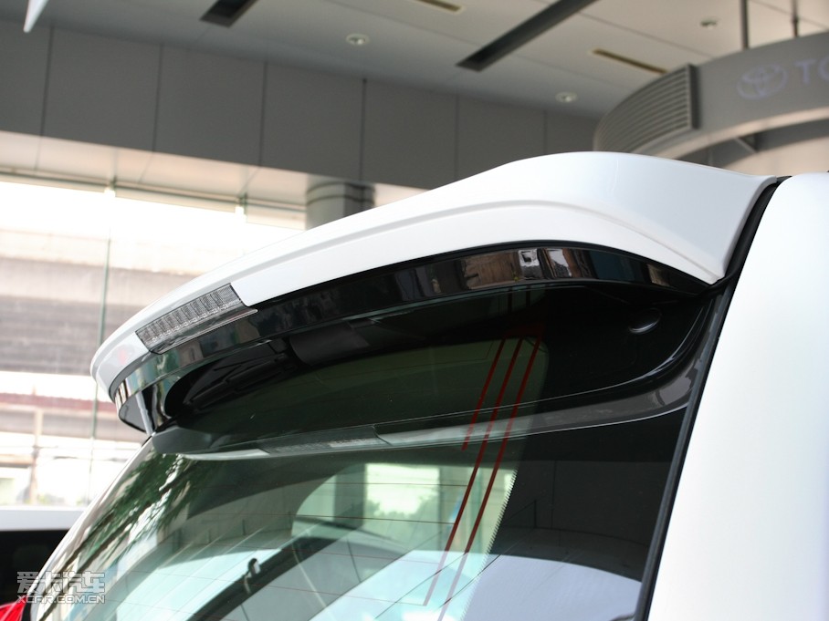 2010 4.0L V6 VX NAVI