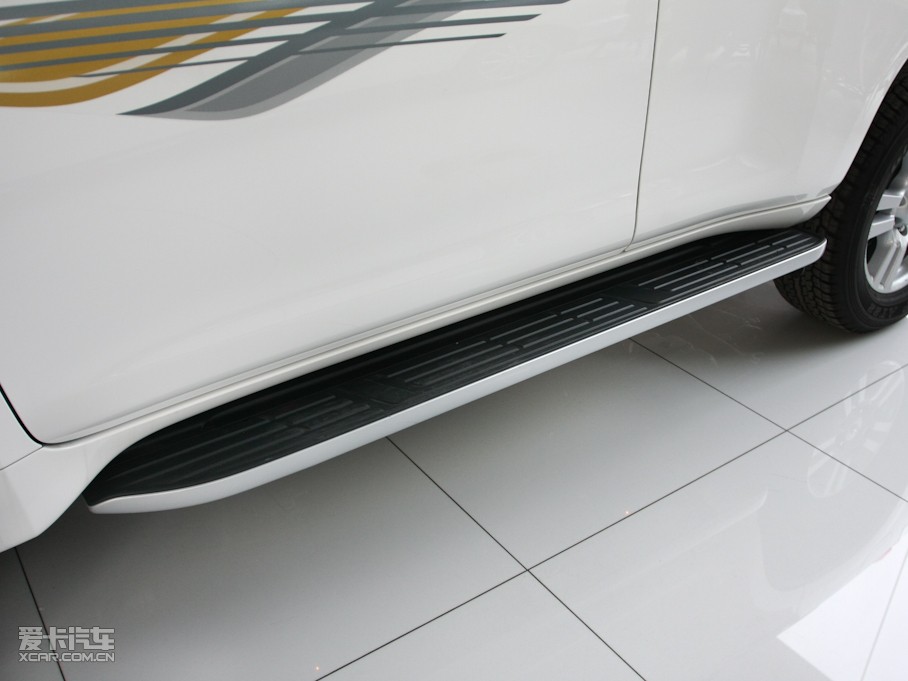 2010 4.0L V6 VX NAVI