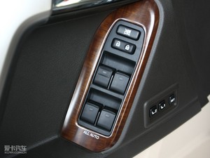 20104.0L V6 VX NAVI {܇ƅ^	