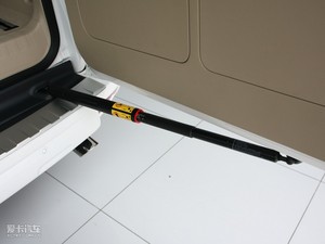 20104.0L V6 VX NAVI g