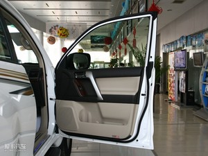 20104.0L V6 VX NAVI g