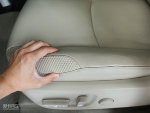 20104.0L V6 VX NAVI g