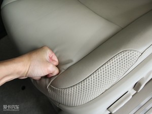 20104.0L V6 VX NAVI g