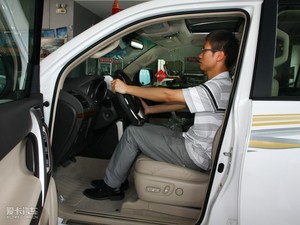 20104.0L V6 VX NAVI g