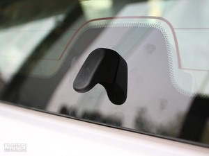 20104.0L V6 VX NAVI ^