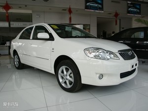 2010款1.6L 自动豪华版 整体外观