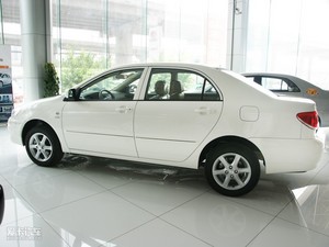 2010款1.6L 自动豪华版 整体外观