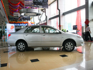 2010款1.6L 自动经典版 正侧（左）