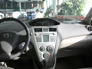 20111.3L GL-i AT п_(ti)