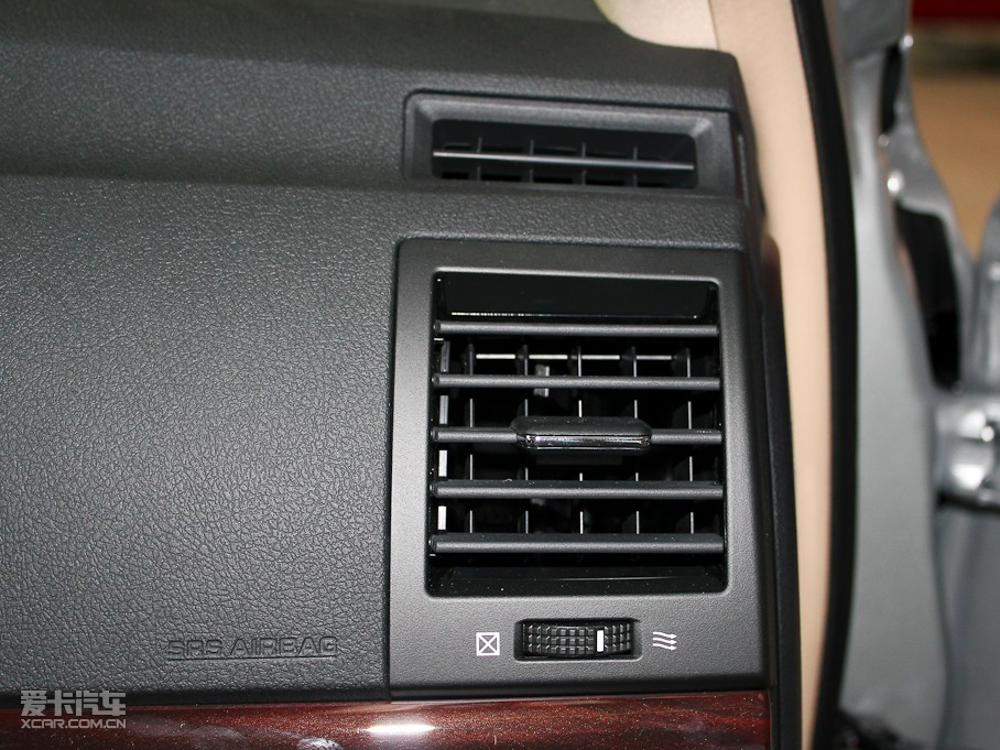 2010J־ 2.5V L(fng)кA(do)