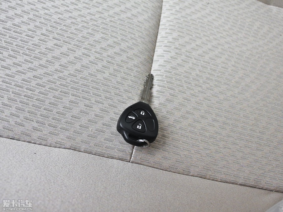 2010J־ 2.5S L(fng)ݼA