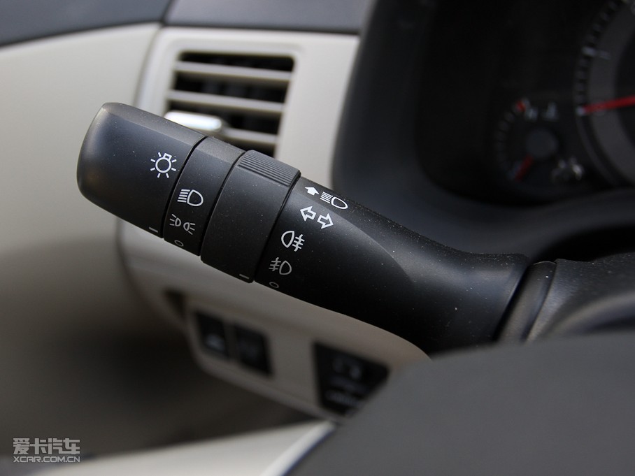 2011_ 1.8L GL-i CVT