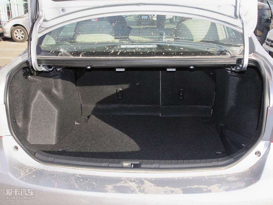 2011_ 1.8L GL-i CVT