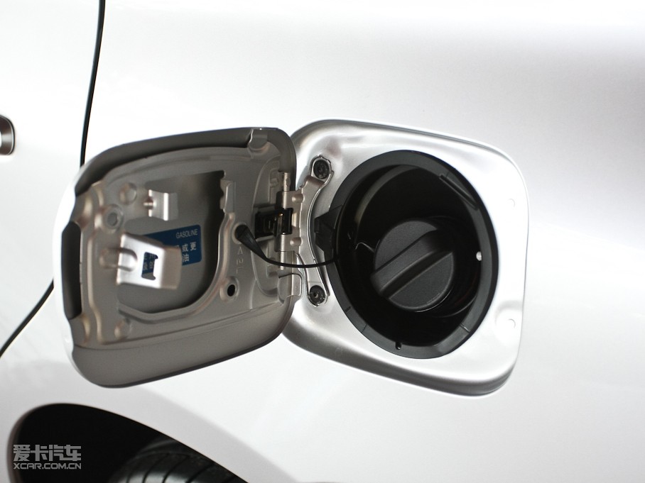 2011_ 2.0L GLX CVT