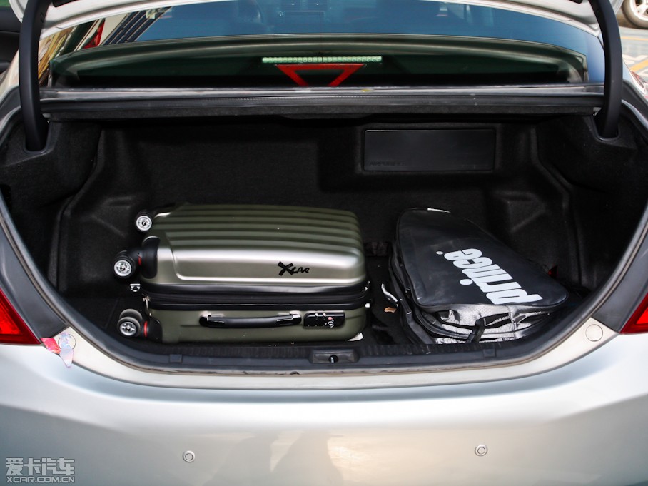 2011ʹ 2.5L Royal Ƥ촰؄e