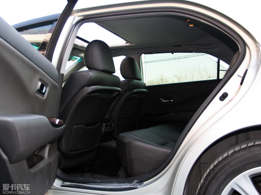 2011ʹ 2.5L Royal Ƥ촰؄e